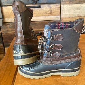Duck Thermolite Steel Shank Snow Boots Size 6